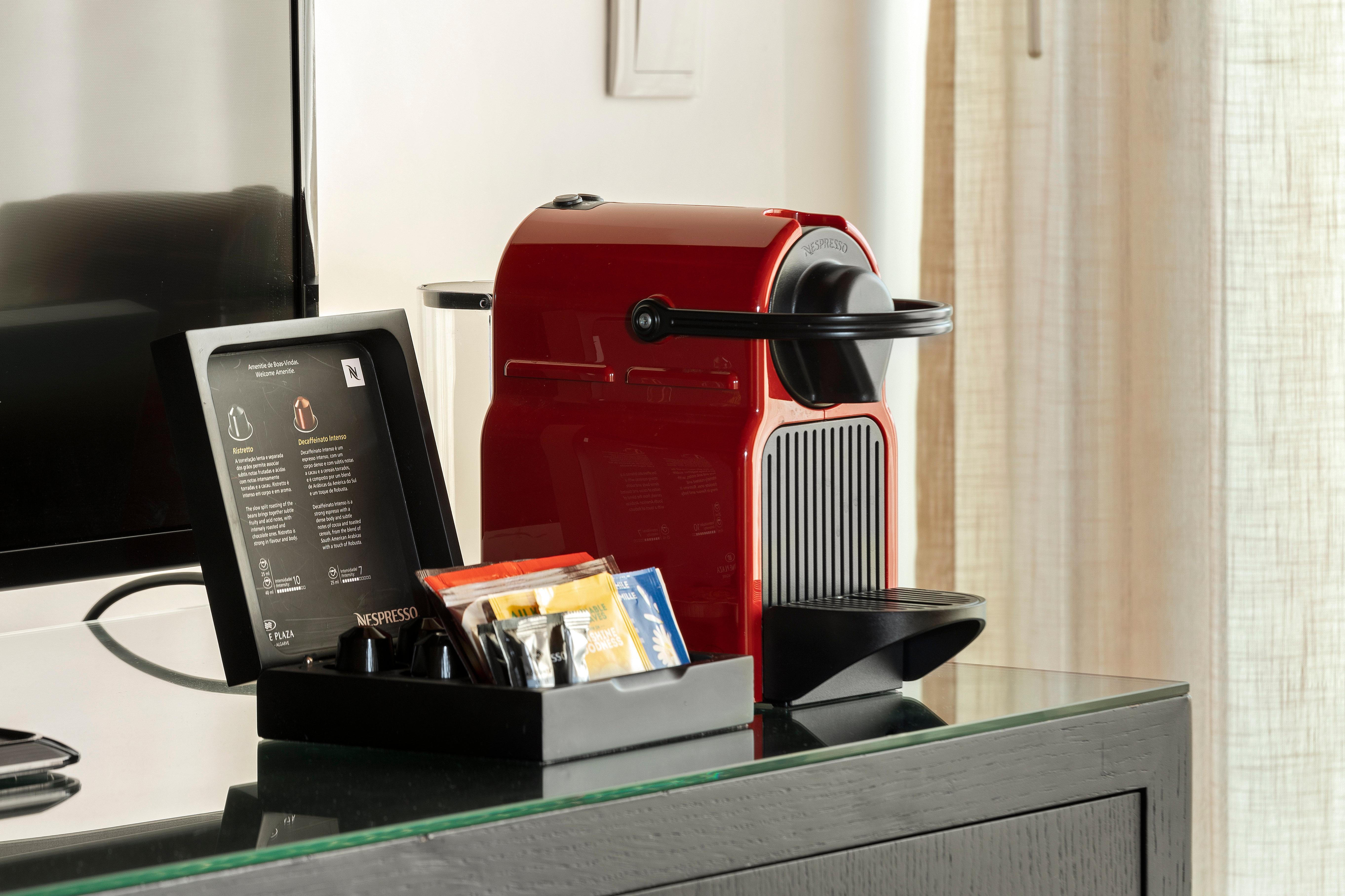Crowne Plaza Vilamoura - Algarve By Ihg Eksteriør billede A Nespresso coffee machine