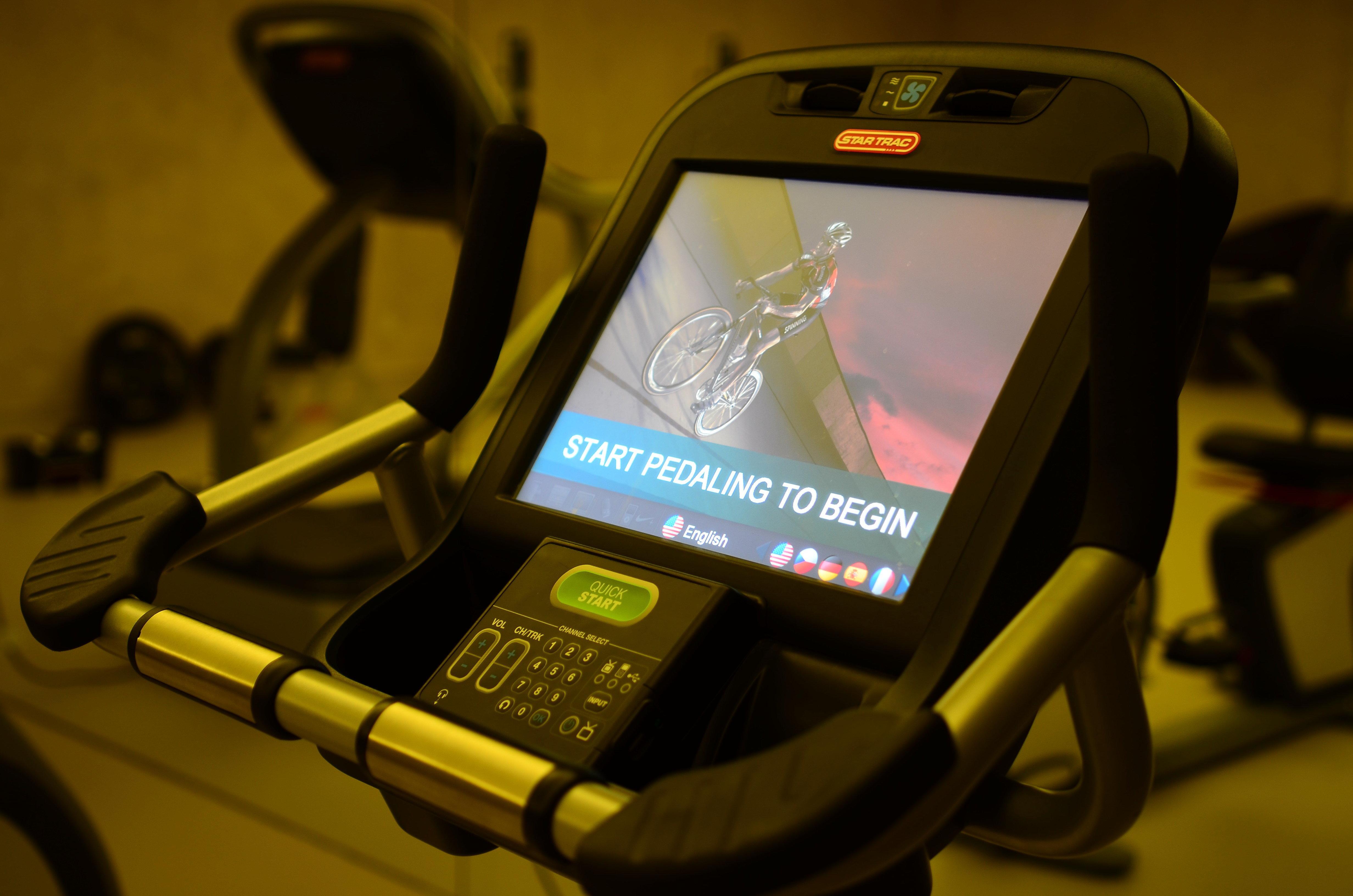 Crowne Plaza Vilamoura - Algarve By Ihg Eksteriør billede A stationary bicycle console