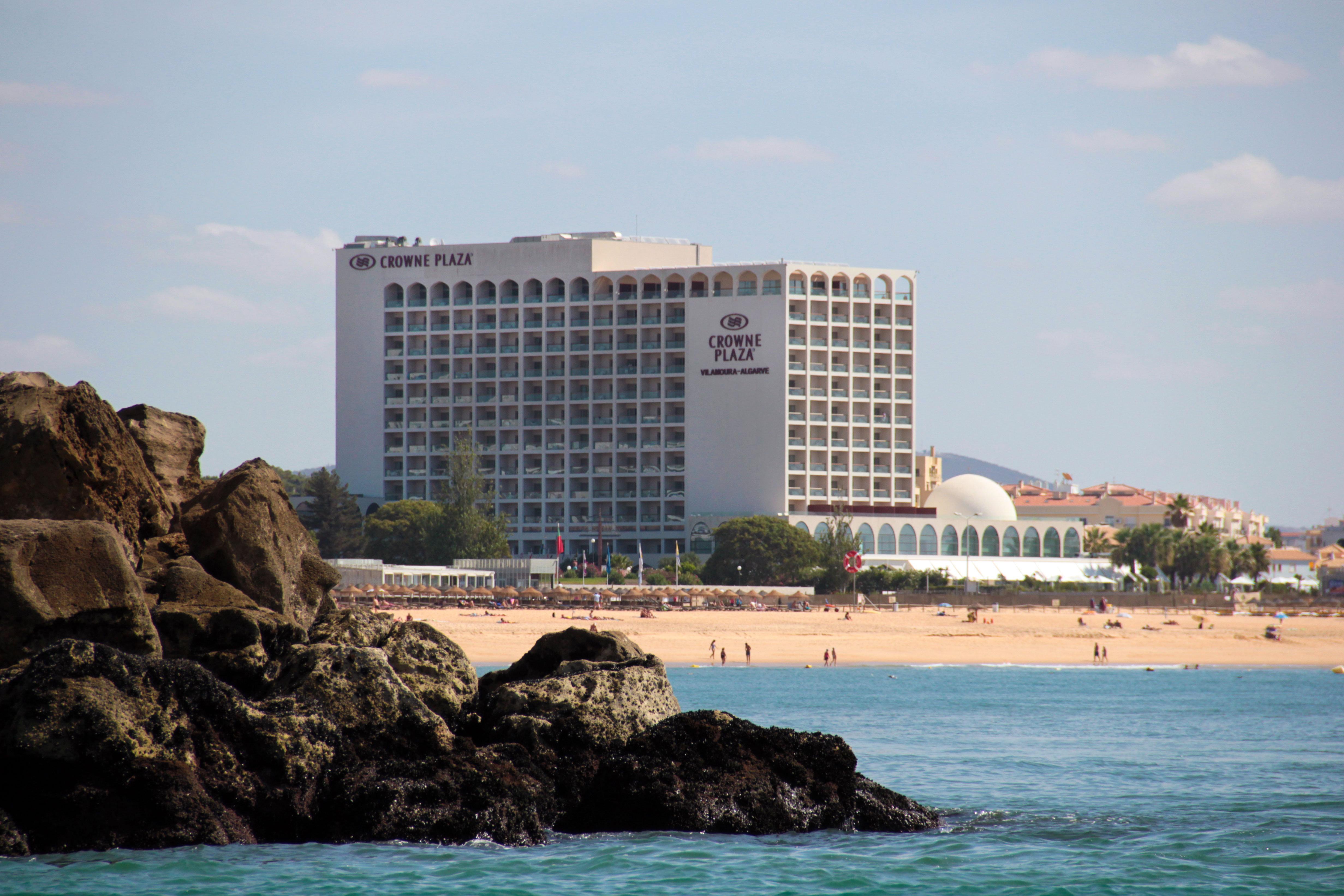 Crowne Plaza Vilamoura - Algarve By Ihg Eksteriør billede The Crowne Plaza Hotel in Faro