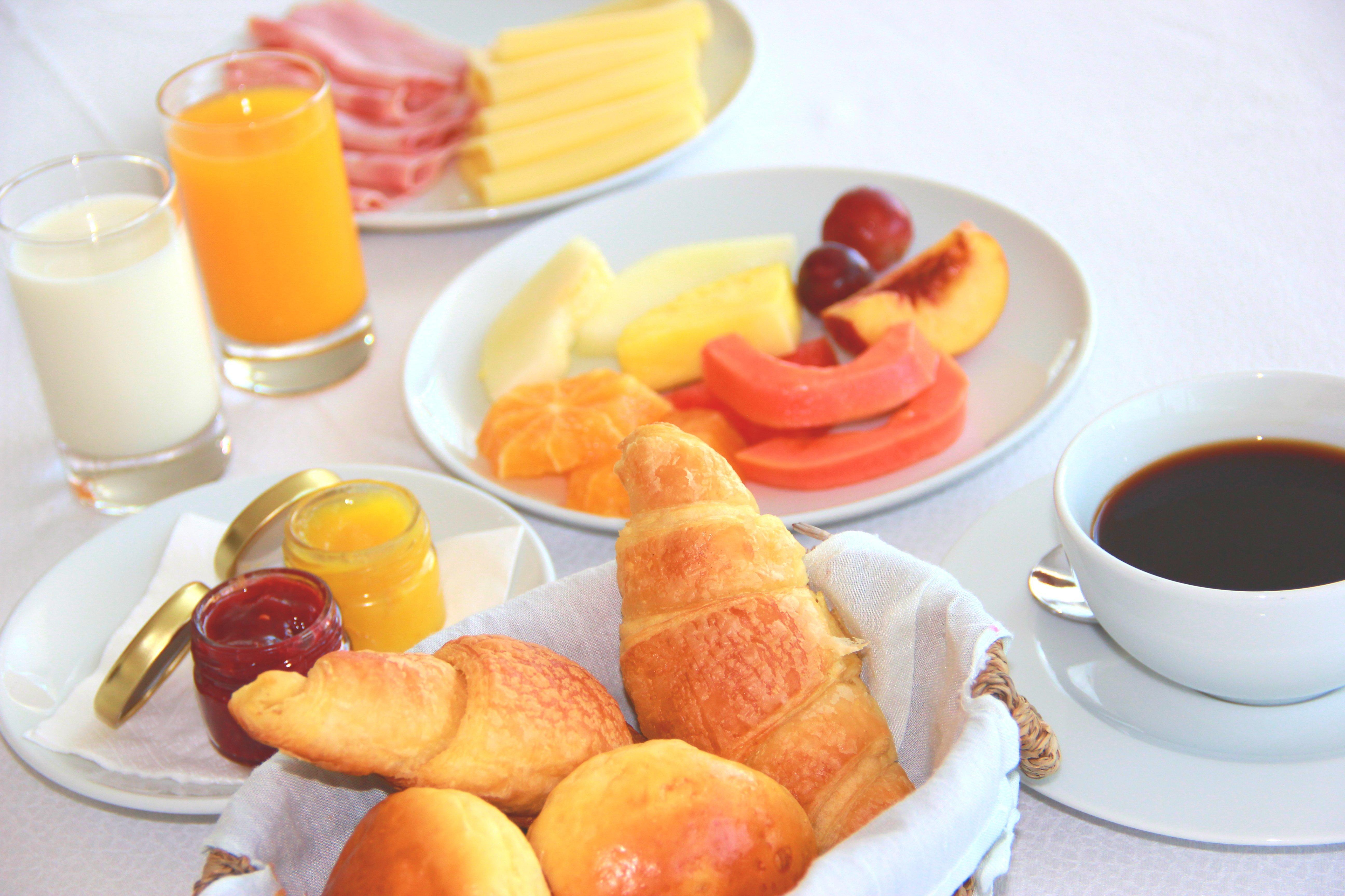 Crowne Plaza Vilamoura - Algarve By Ihg Eksteriør billede A continental breakfast